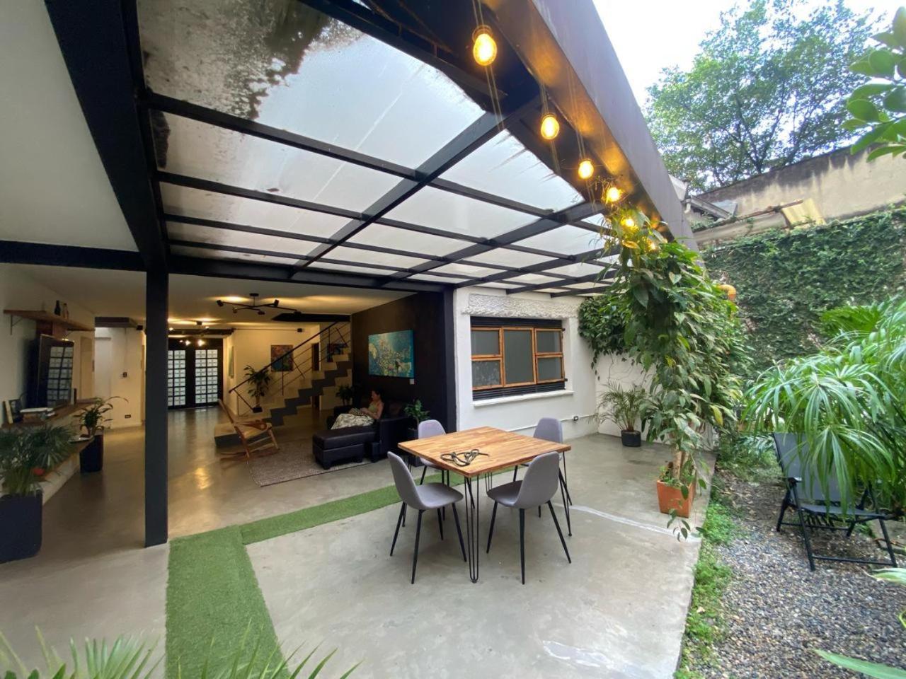 Casa Mosaiko Primer Parque Laureles Medellin Exterior photo